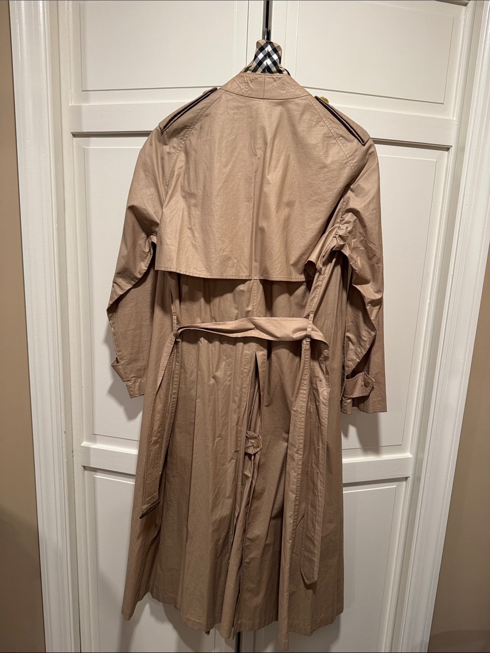 Burberry Tan Double-Breasted Trench Coat with Belt - Picture 7 of 12